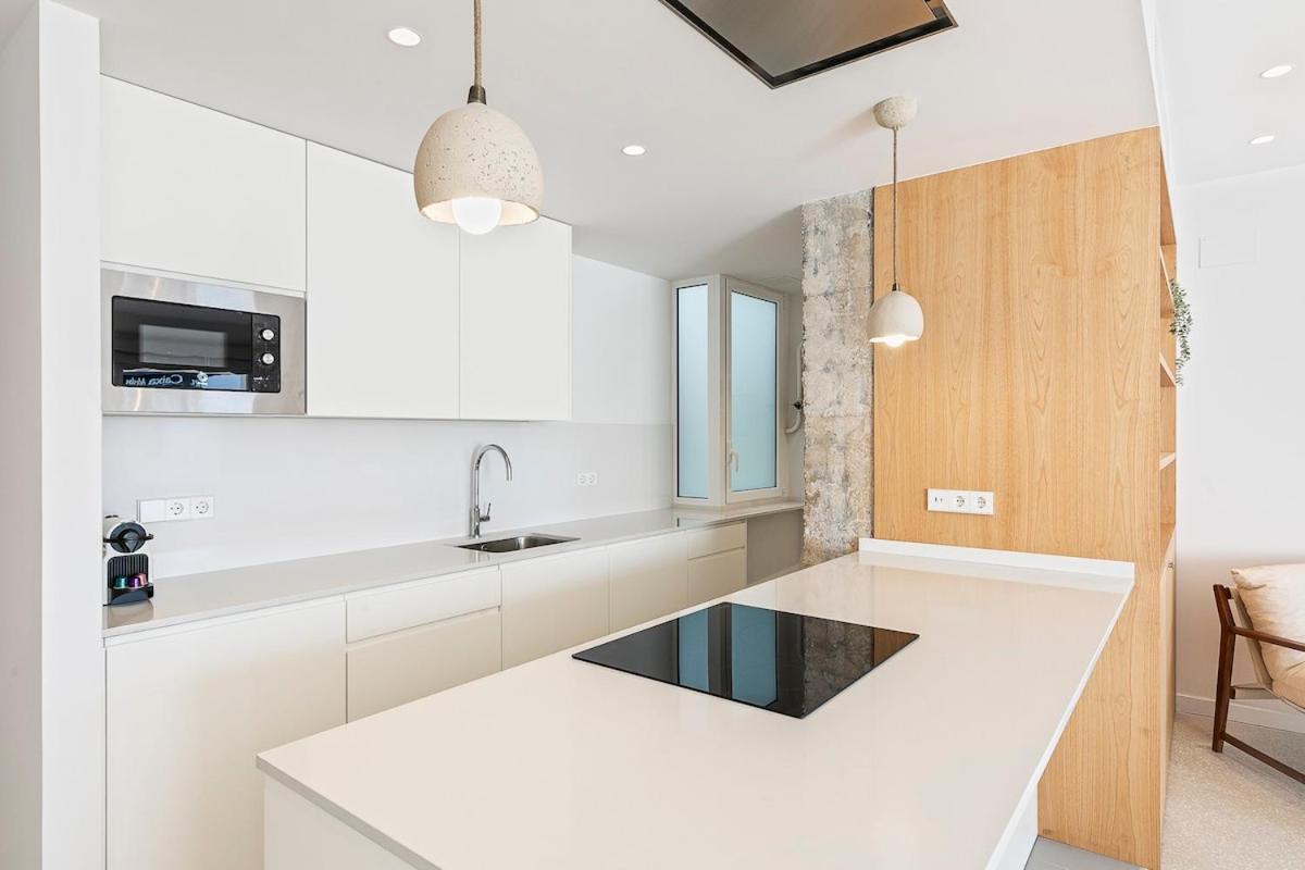 Penthouse With Terrace Near Gran Via And Camp Nou