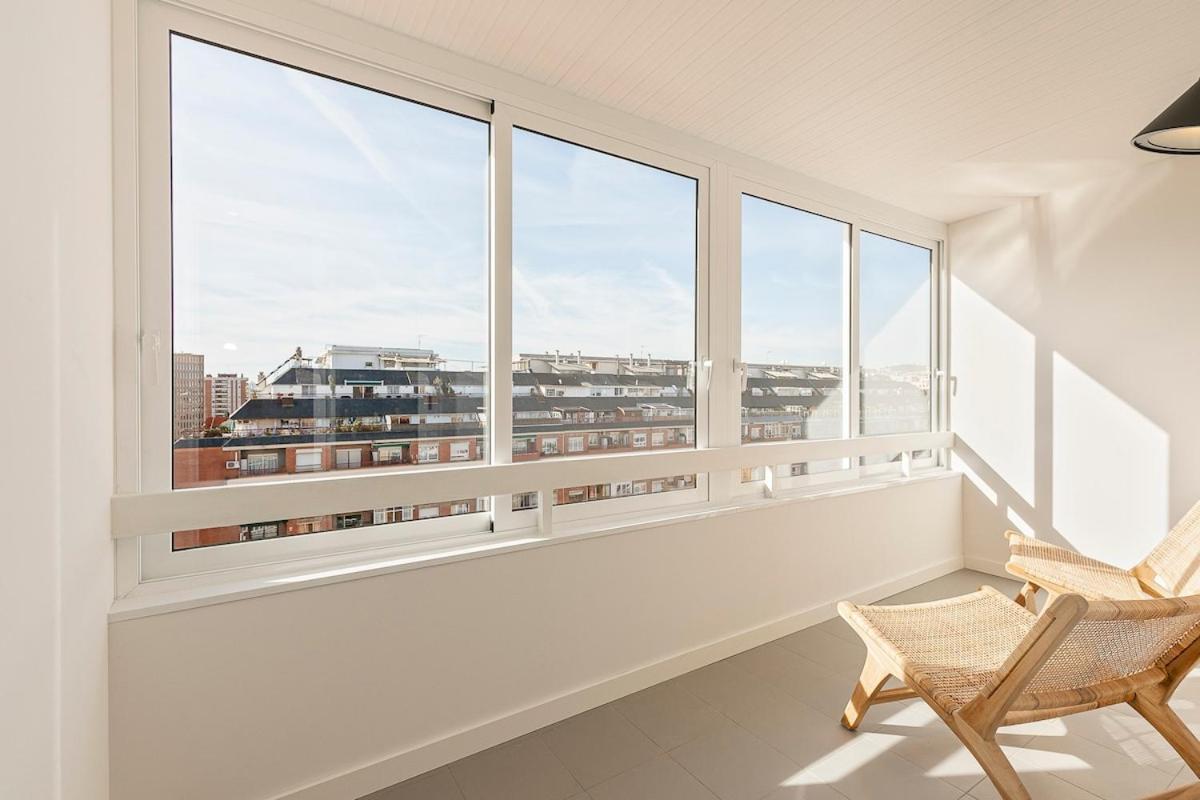 Apartment Penthouse With Terrace Near Gran Via And Camp Nou *