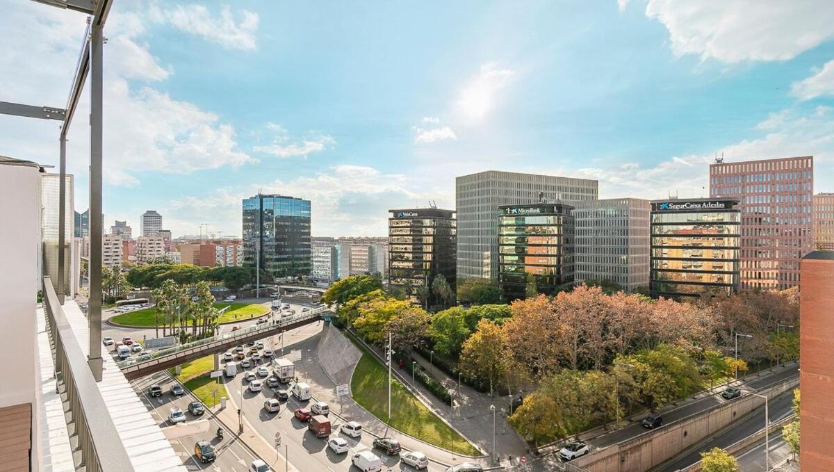 Penthouse With Terrace Near Gran Via And Camp Nou Barcelona