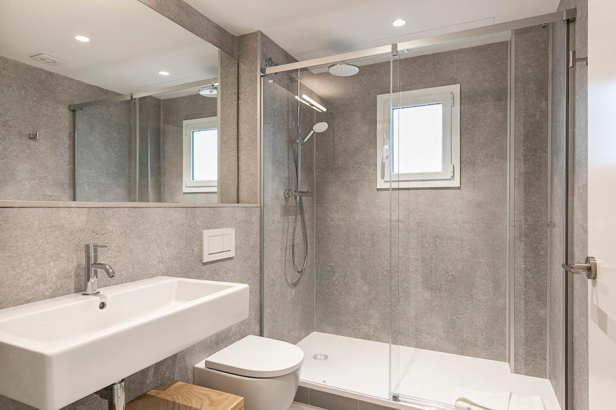 Penthouse With Terrace Near Gran Via And Camp Nou Appartamento *