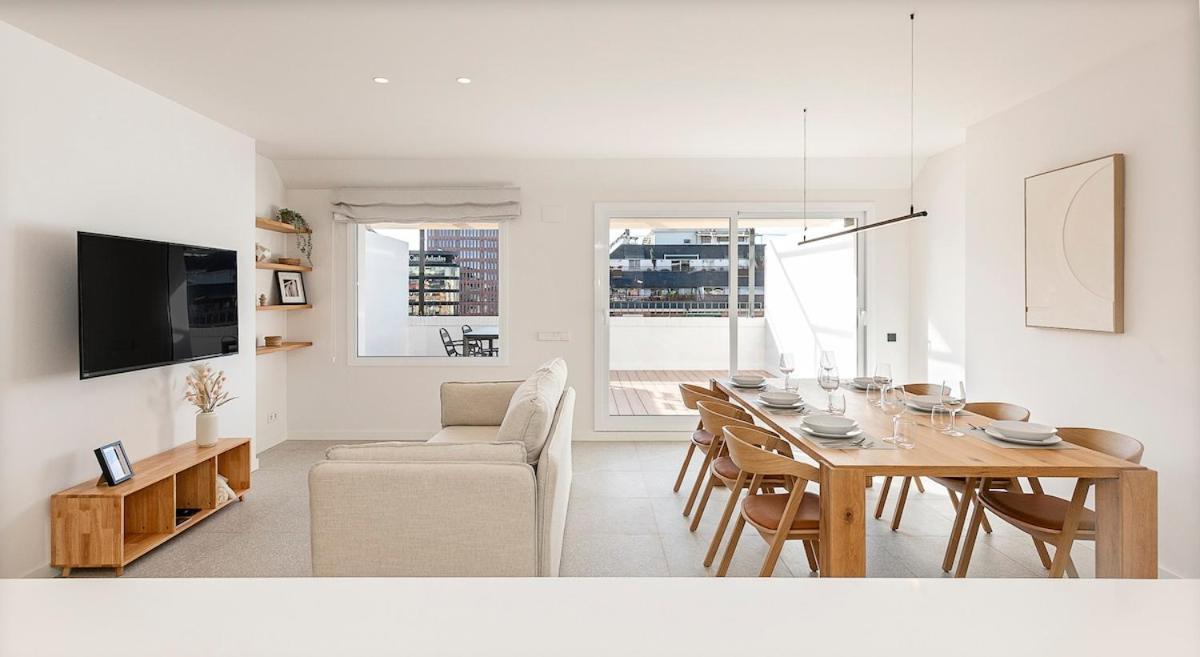 Penthouse With Terrace Near Gran Via And Camp Nou Appartamento
